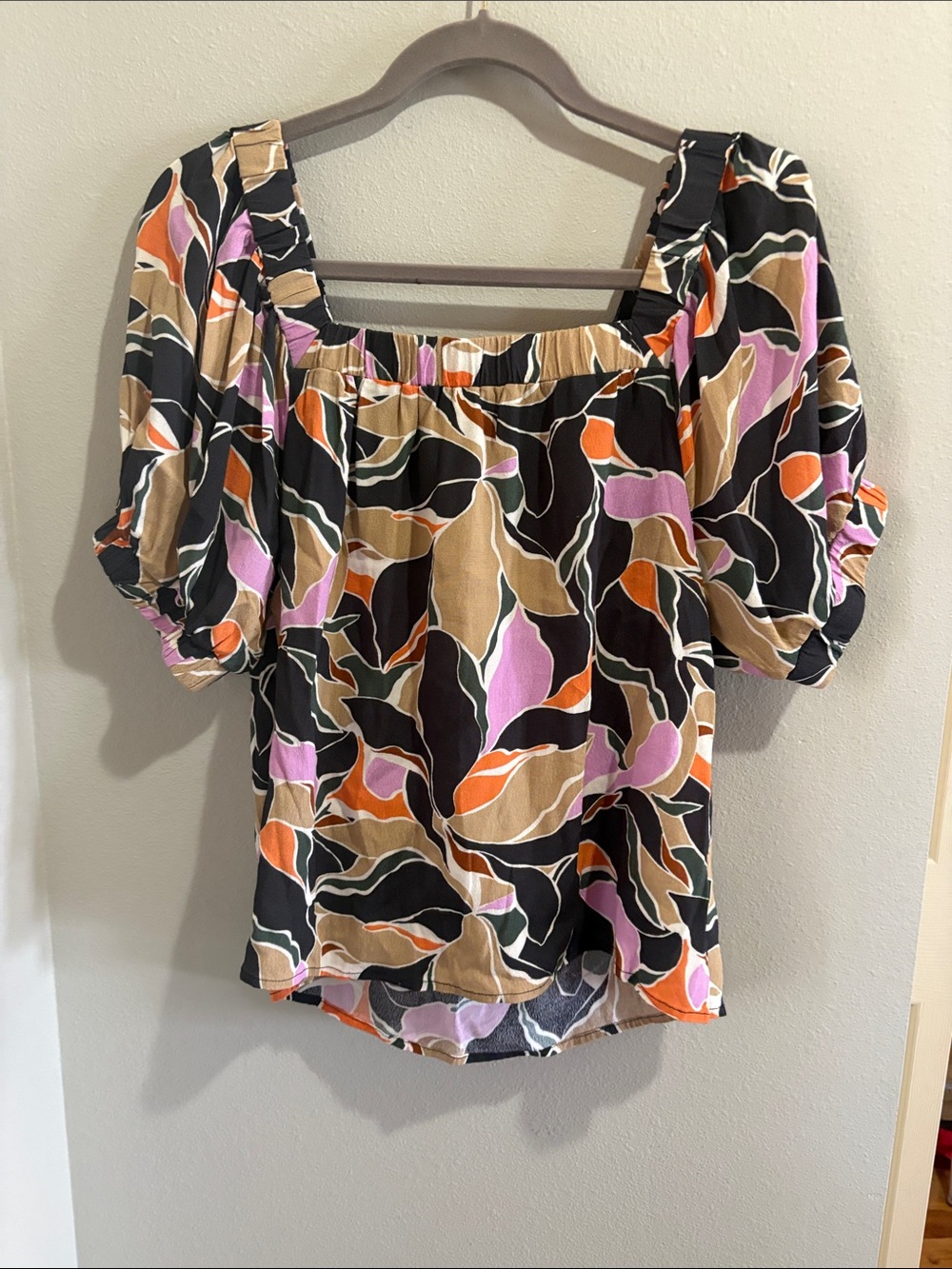 Evereve Black Multi Color Square-Neck Blouse